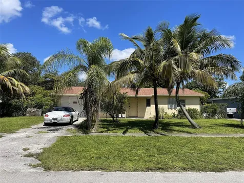 671 NW 38th Street Deerfield Beach FL 33064