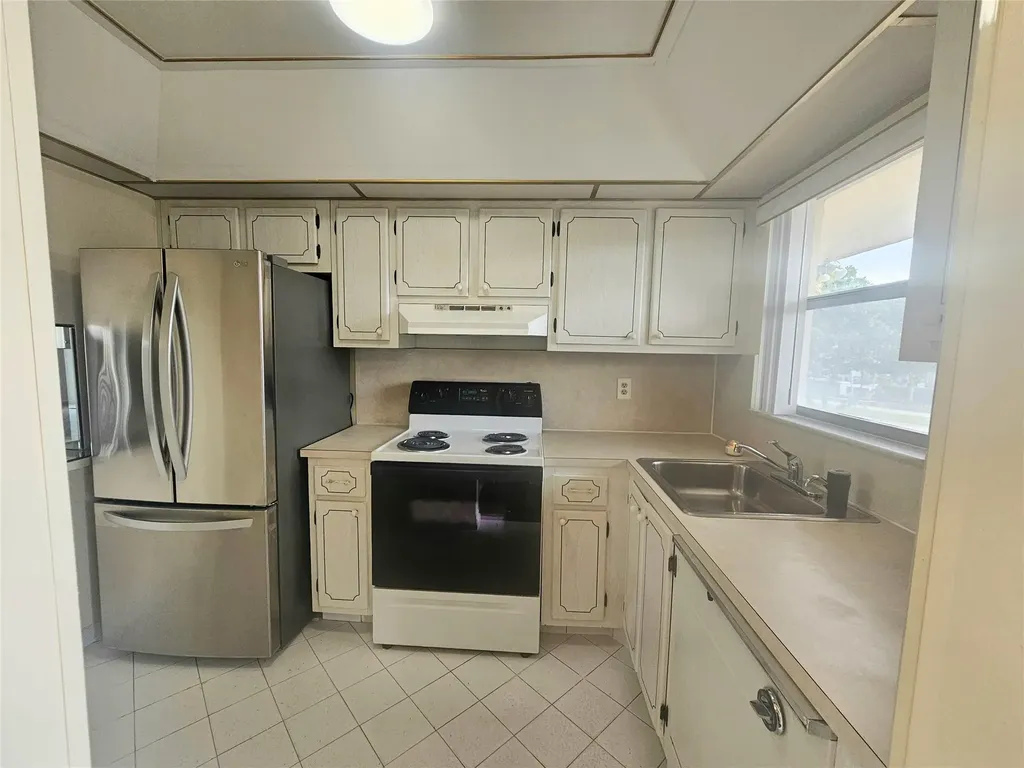 3051 Sunrise Lakes Drive Fort Lauderdale FL 33322