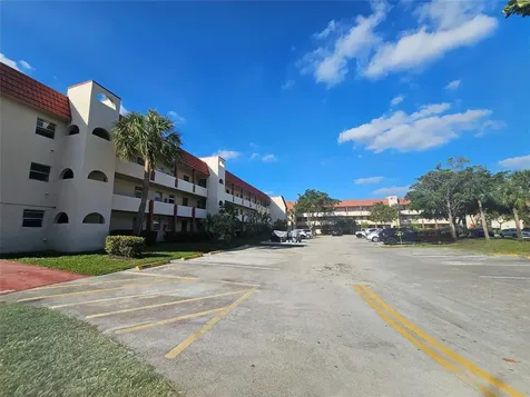 3051 Sunrise Lakes Drive Fort Lauderdale FL 33322
