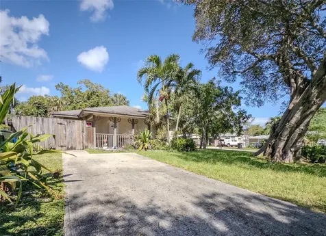 1403 SW 27th Court Fort Lauderdale FL 33315