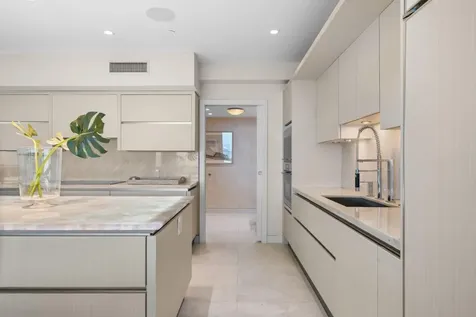 101 S Fort Lauderdale Beach Boulevard Fort Lauderdale FL 33316