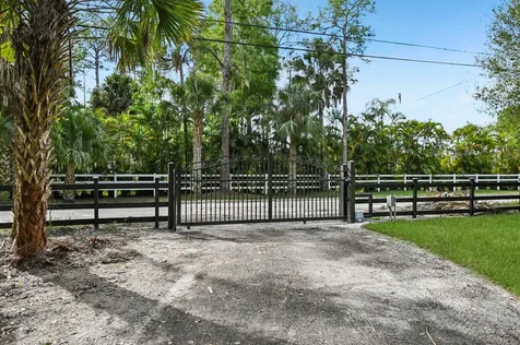 5225 SW Ludlum Street Palm City FL 34990
