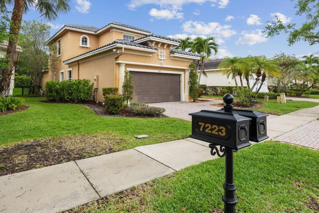 7233 NW 116th Way Parkland FL 33076