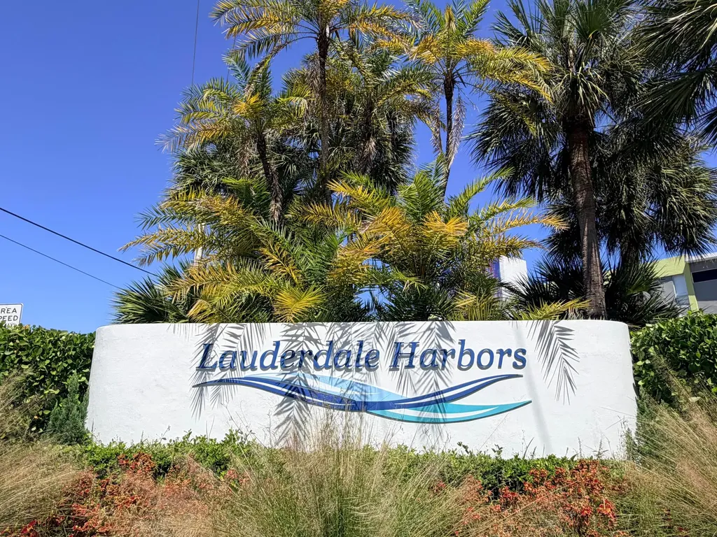 1015 SE 15th Street Fort Lauderdale FL 33316