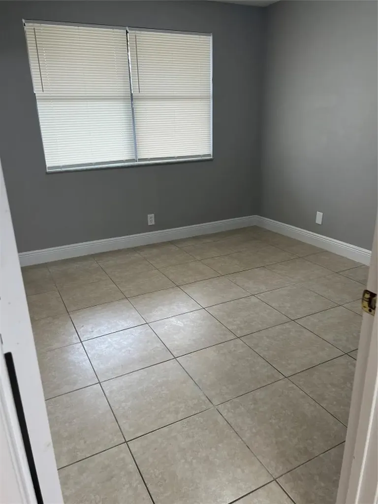 179 SE 3rd Street Deerfield Beach FL 33441