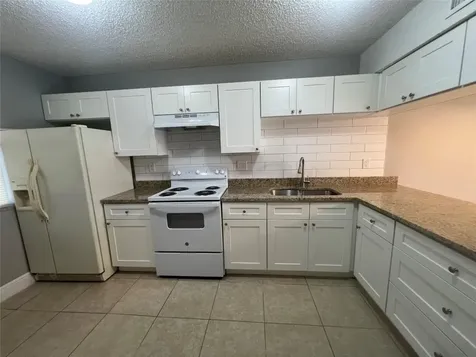 179 SE 3rd Street Deerfield Beach FL 33441