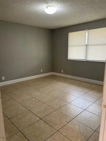 179 SE 3rd Street Deerfield Beach FL 33441