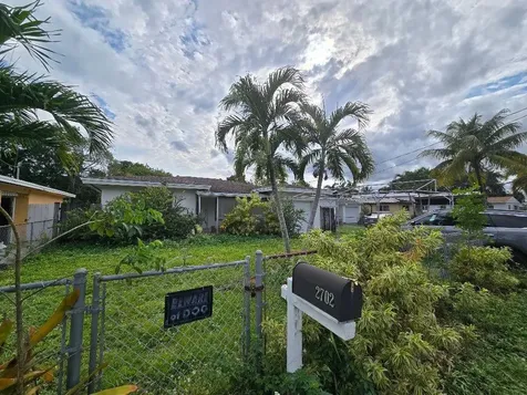 2702 Hayes Street Hollywood FL 33020