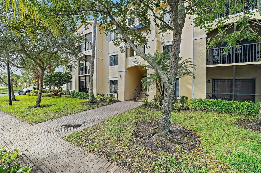 3019 Alcazar Place Palm Beach Gardens FL 33410