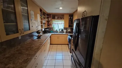 1031 SW 83rd Avenue North Lauderdale FL 33068