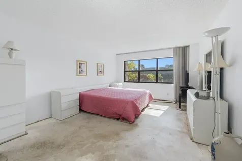 4900 N Ocean Boulevard Lauderdale By The Sea FL 33308