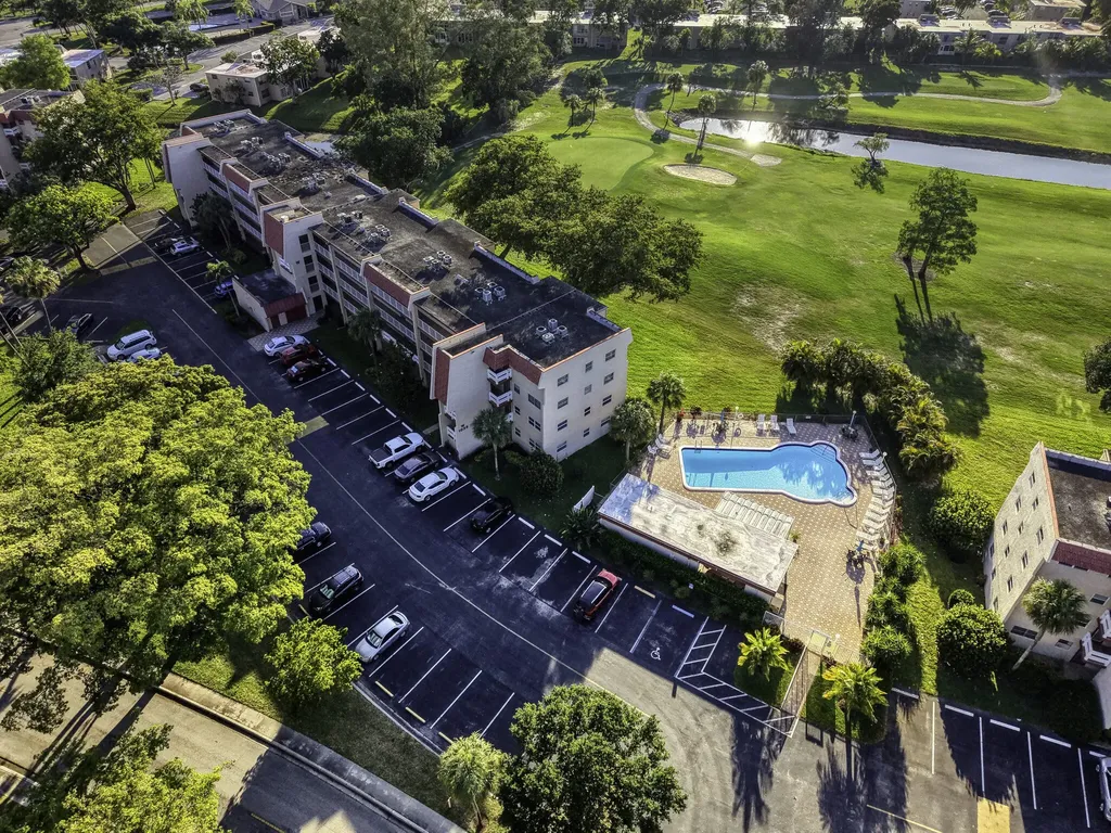 1035 Country Club Drive Margate FL 33063