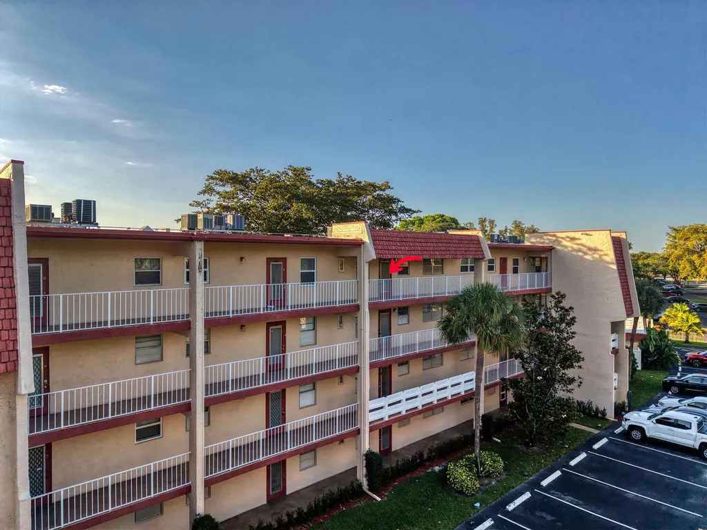1035 Country Club Drive Margate FL 33063