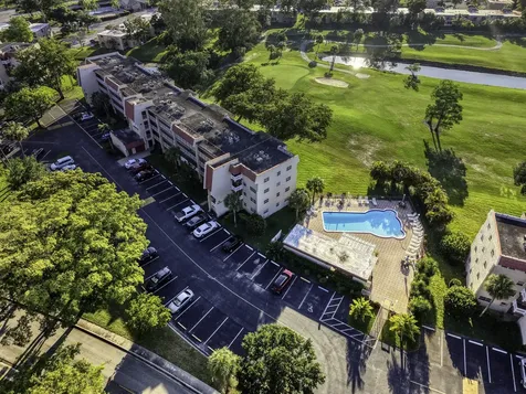 1035 Country Club Drive Margate FL 33063