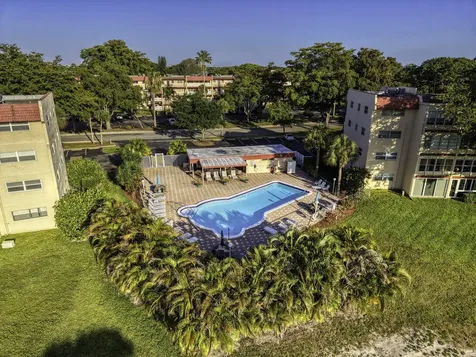 1035 Country Club Drive Margate FL 33063