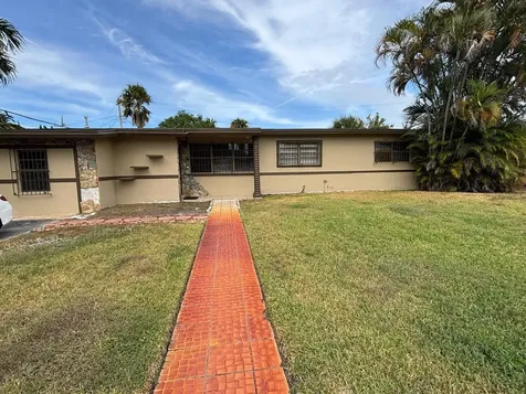 4115 NW 191st Terrace Miami Gardens FL 33055