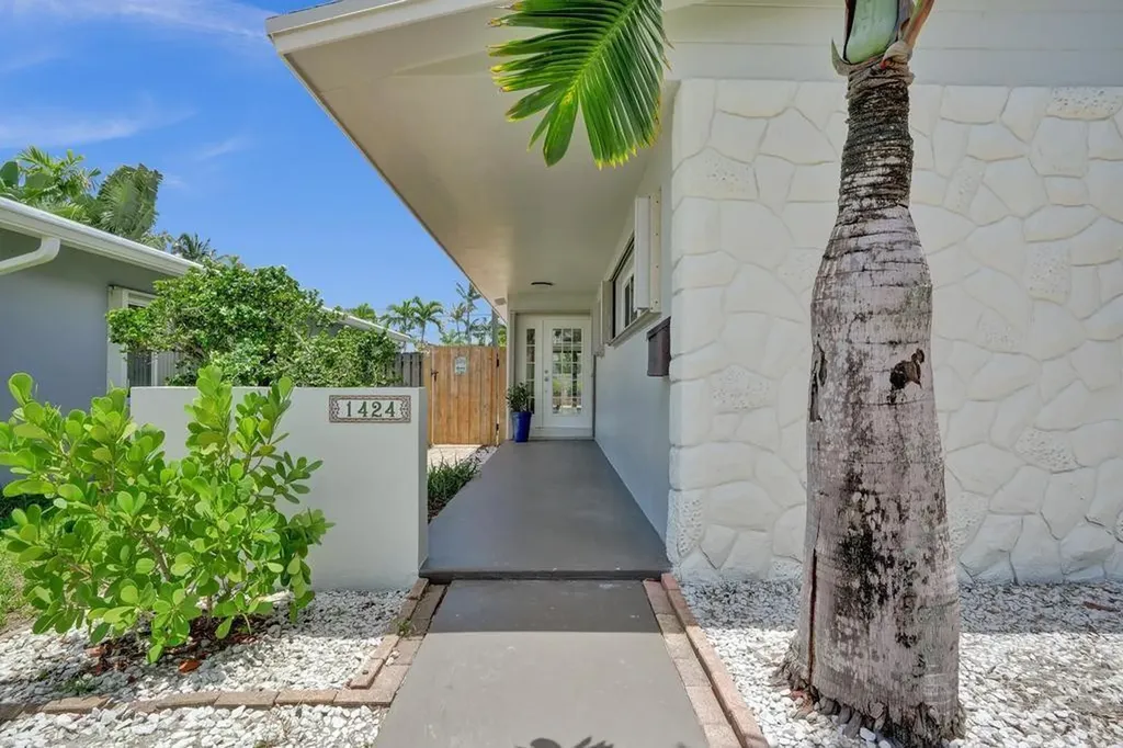 1424 Adams Street Hollywood FL 33020