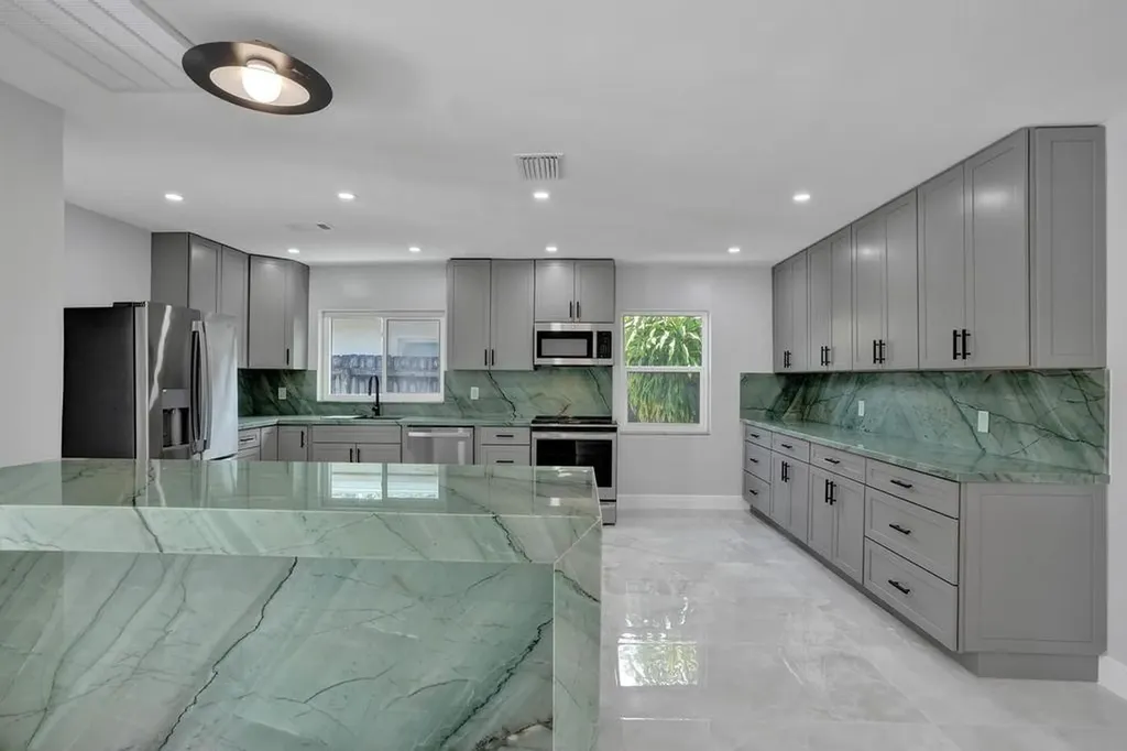 1424 Adams Street Hollywood FL 33020