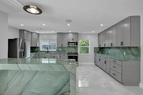 1424 Adams Street Hollywood FL 33020