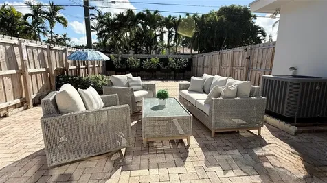1424 Adams Street Hollywood FL 33020