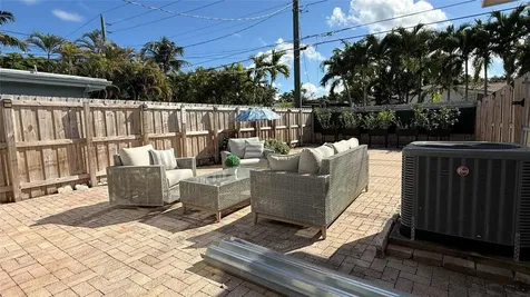 1424 Adams Street Hollywood FL 33020