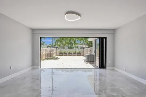 1424 Adams Street Hollywood FL 33020