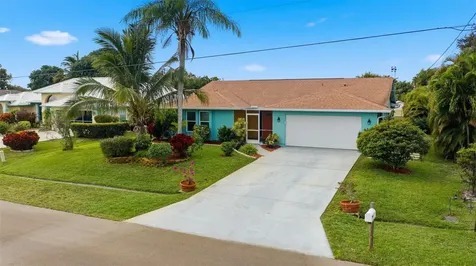 2360 SE Bordeaux Court Port St Lucie FL 34952