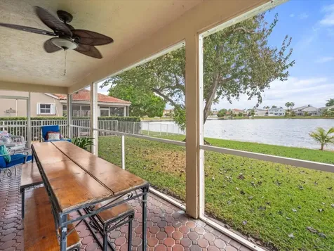 1011 NW 193rd Avenue Pembroke Pines FL 33029