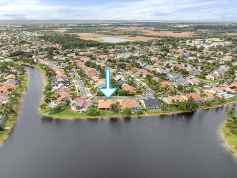 1011 NW 193rd Avenue Pembroke Pines FL 33029