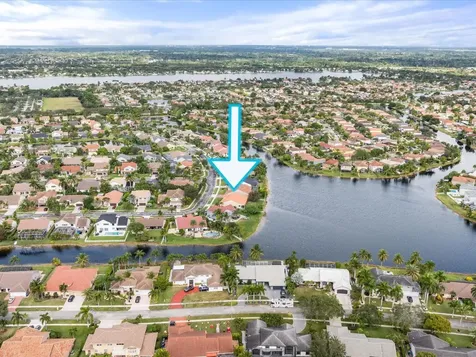 1011 NW 193rd Avenue Pembroke Pines FL 33029