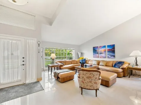 1011 NW 193rd Avenue Pembroke Pines FL 33029