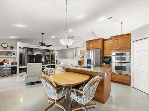 1011 NW 193rd Avenue Pembroke Pines FL 33029