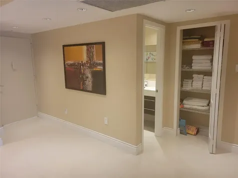 19370 Collins Avenue Sunny Isles Beach FL 33160