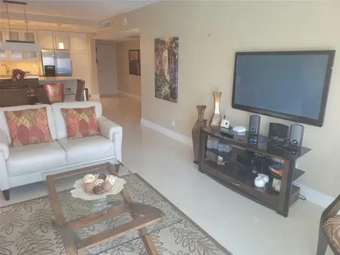 19370 Collins Avenue Sunny Isles Beach FL 33160