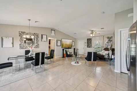 593 NW Avon Avenue Port St Lucie FL 34983