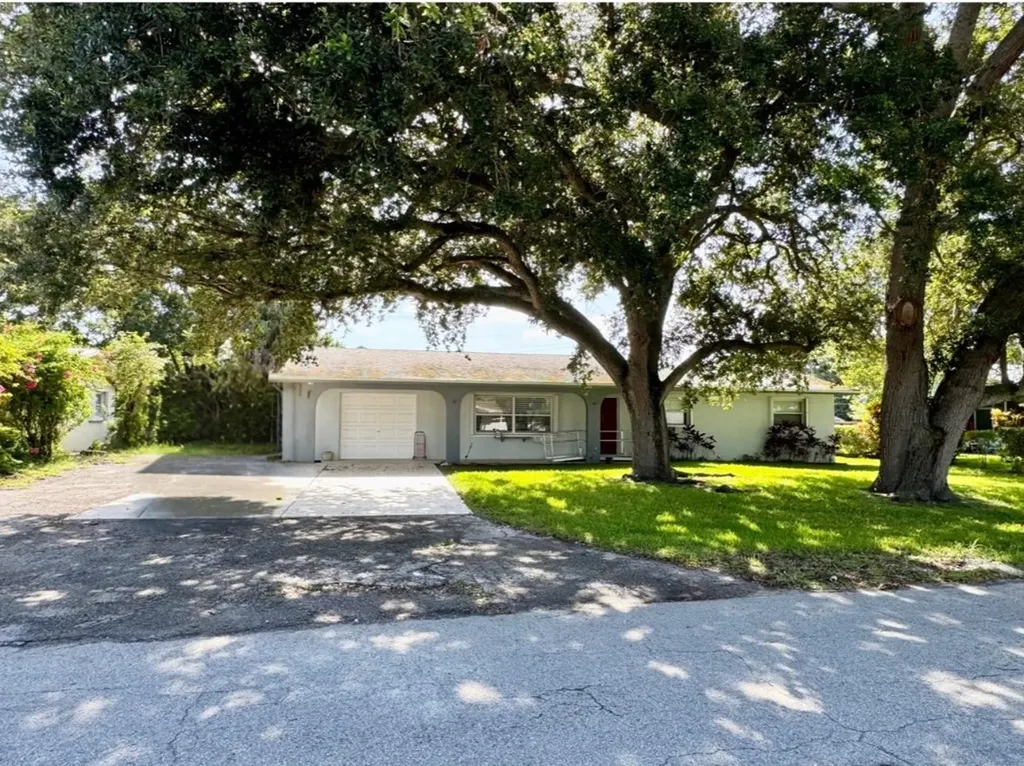 3474 Southern Pines Drive Fort Pierce FL 34982