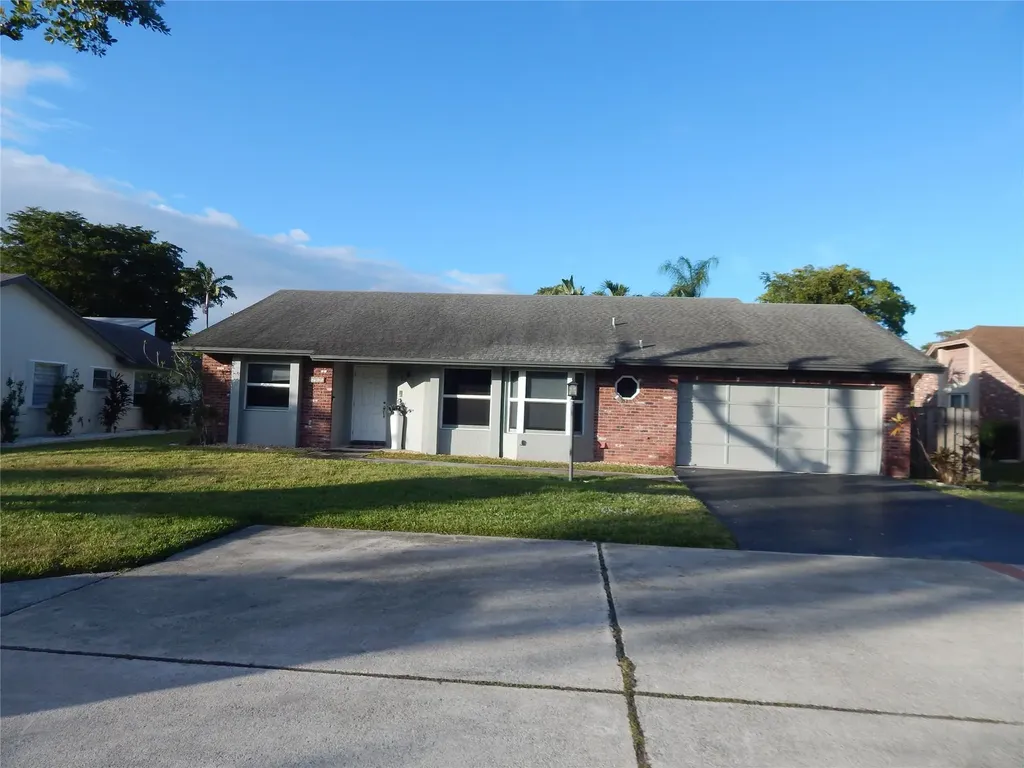 7921 NW 4th Street Plantation FL 33324