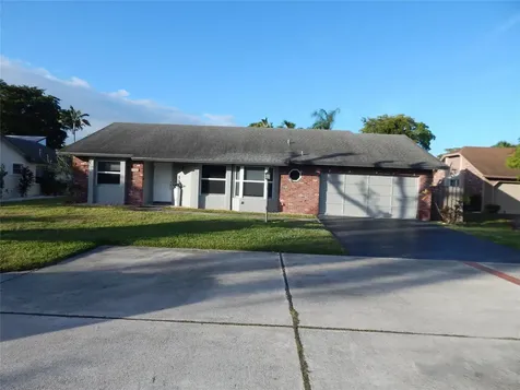 7921 NW 4th Street Plantation FL 33324