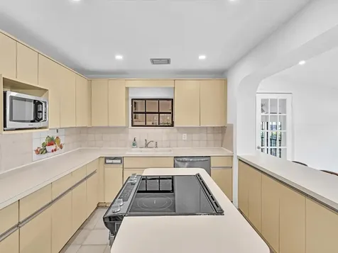 8020 SW 19th Street Miami FL 33155