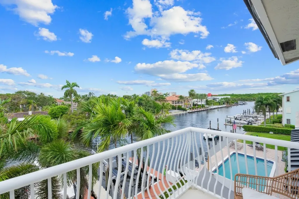 2739 NE 15th Street Fort Lauderdale FL 33304