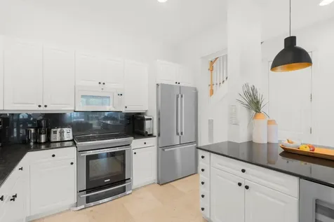 2739 NE 15th Street Fort Lauderdale FL 33304