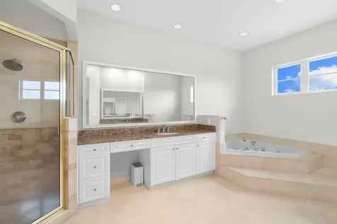 2739 NE 15th Street Fort Lauderdale FL 33304