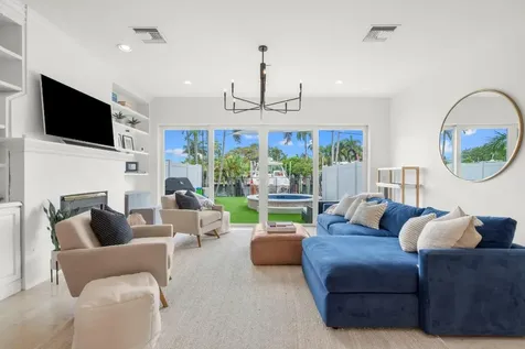 2739 NE 15th Street Fort Lauderdale FL 33304