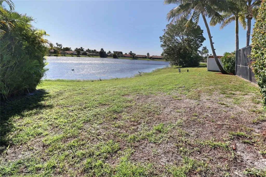 11310 Lake Tree Court Boca Raton FL 33498