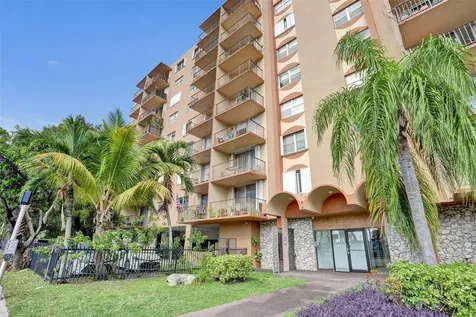 1465 NE 123rd Street North Miami FL 33161