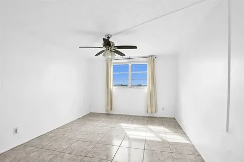 1465 NE 123rd Street North Miami FL 33161