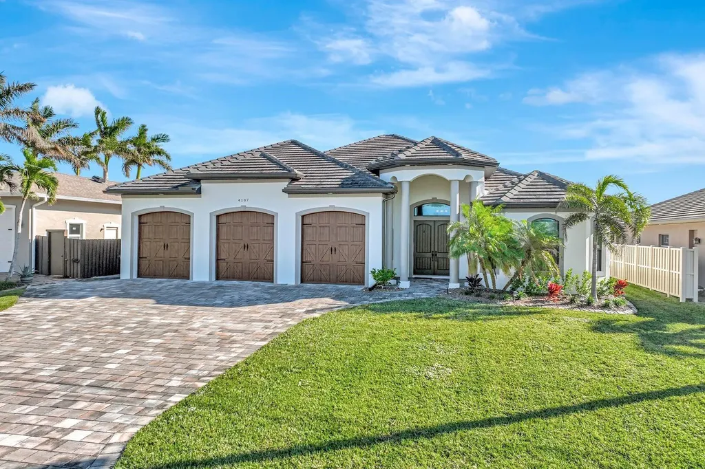 4107 SW 11th Avenue Cape Coral FL 33914