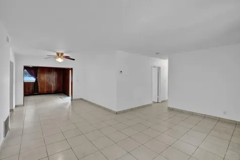731 SW 71st Terrace Pembroke Pines FL 33023