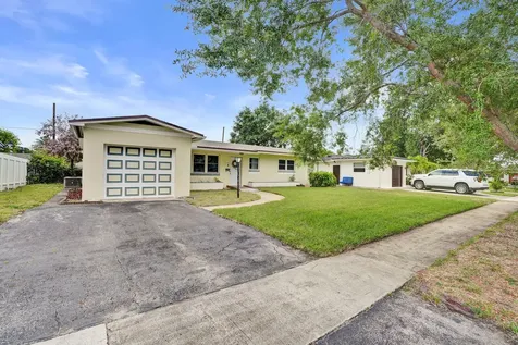 731 SW 71st Terrace Pembroke Pines FL 33023