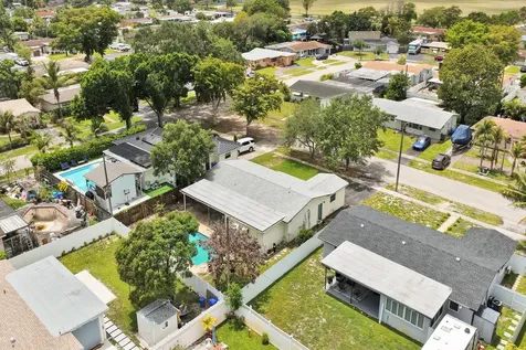 731 SW 71st Terrace Pembroke Pines FL 33023